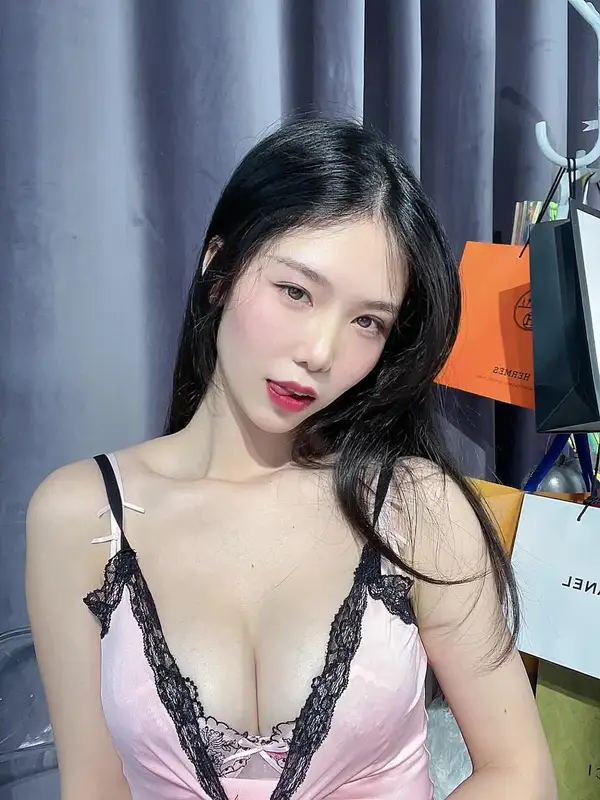 粉内女友 - 抖娘-利世